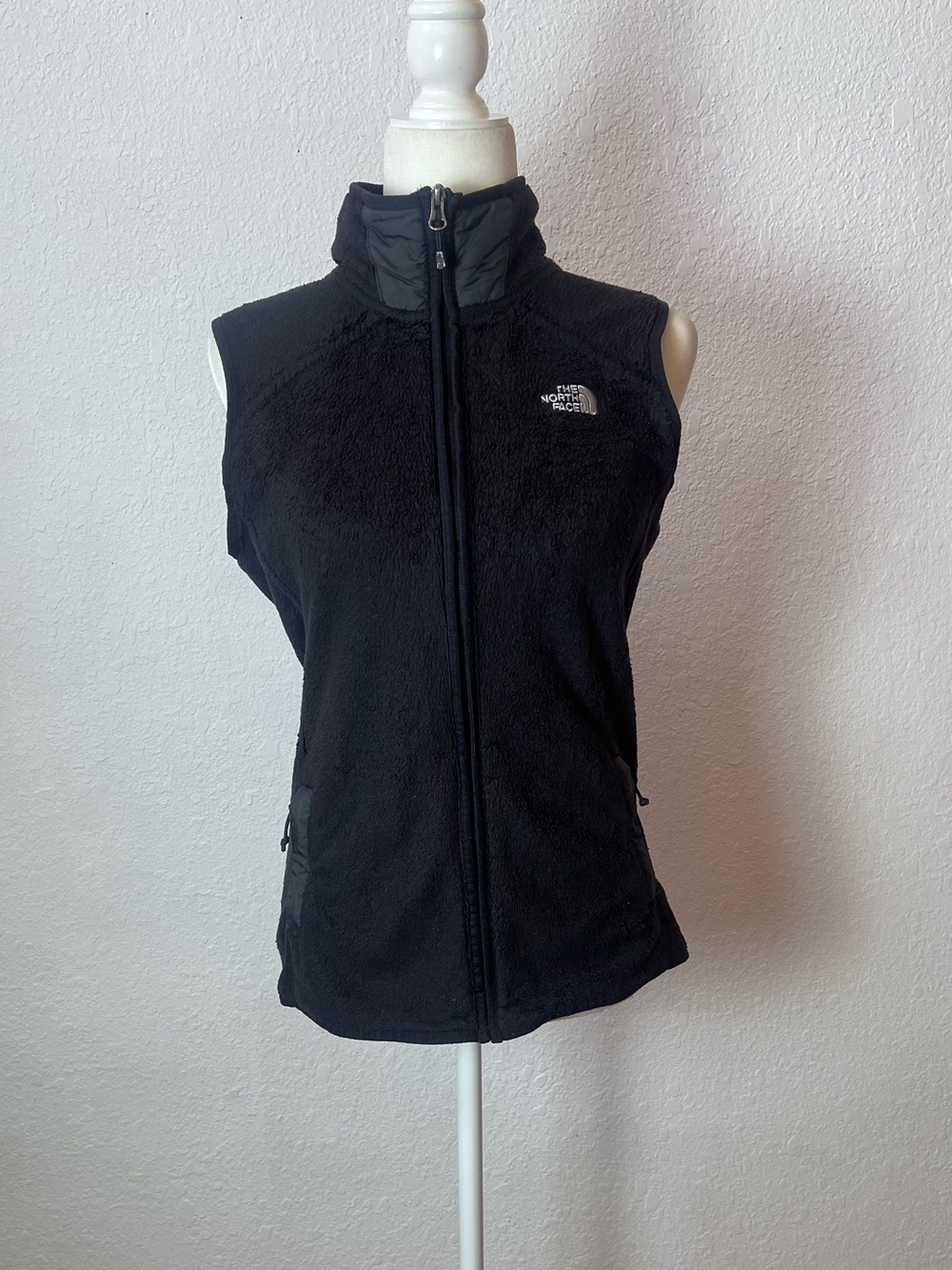 The north face Black Fleece Fuzzy Vest size S